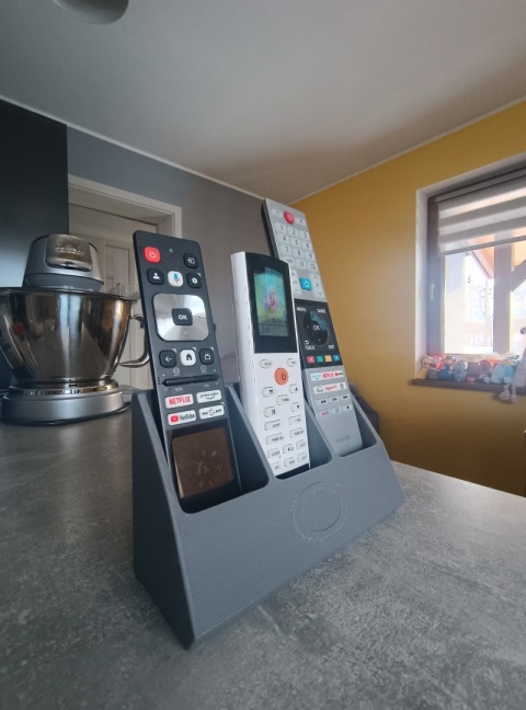 Duzy stojak na piloty