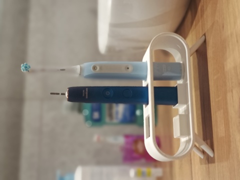 Stojak na 3 szczoteczki 2x Philips Sonicare i Oral-B io