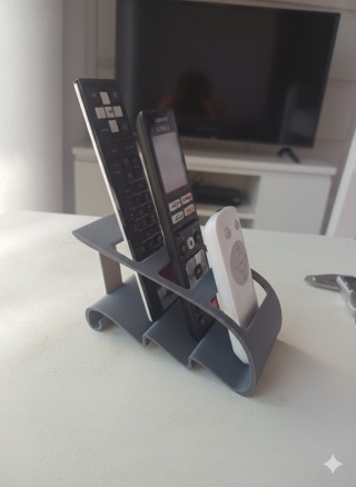 Stojak na piloty organizer